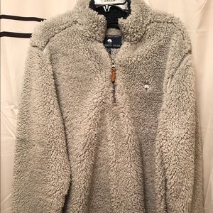 Various women’s clothing.